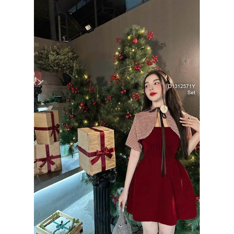 Set áo khoác croptop đính hoa phối đầm xòe đỏ xếp ly sang trọng VIENS STORE