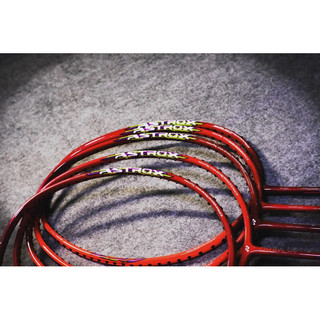 VỢT CẦU LÔNG YONEX