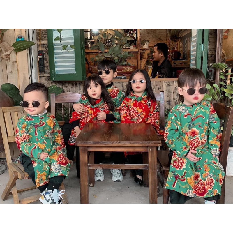 Áo dài Chăn Công cho bé