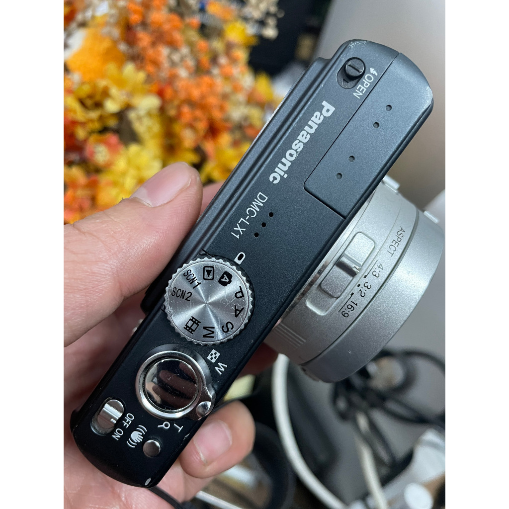 Máy ảnh kỹ thuật số Lumix DMC LX1 cổ điển đẹp