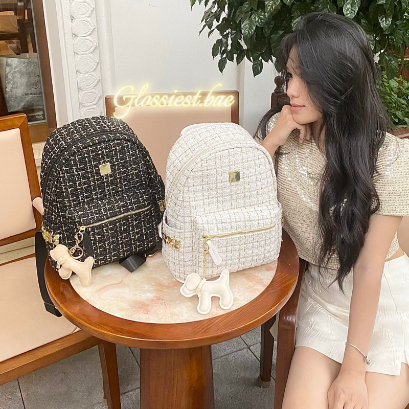 TWEED BACKPACK TRẮNG  - BALO DẠ TWEED KÈM MÓC KHOÁ DA HÌNH CÚN