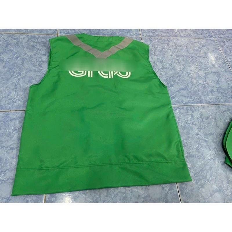 Áo khoác grâab gilê 4 túi hộp