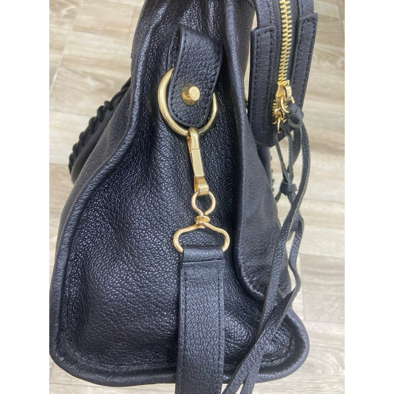 Túi si da voi hiệu Balenciaga