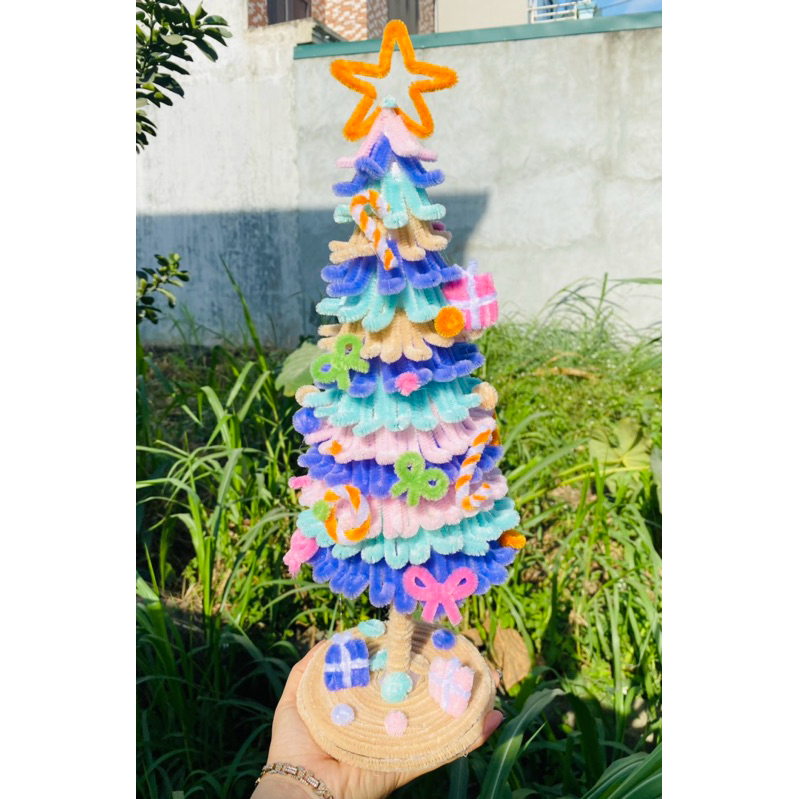 Cây thông Noel kẽm nhung dễ thương