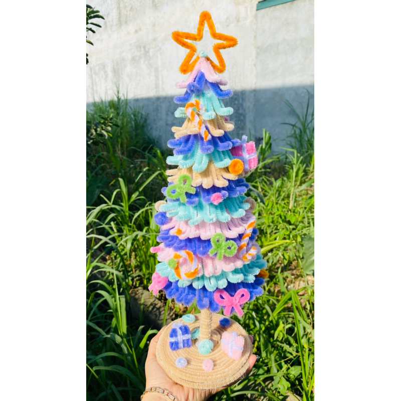 Cây thông Noel kẽm nhung dễ thương