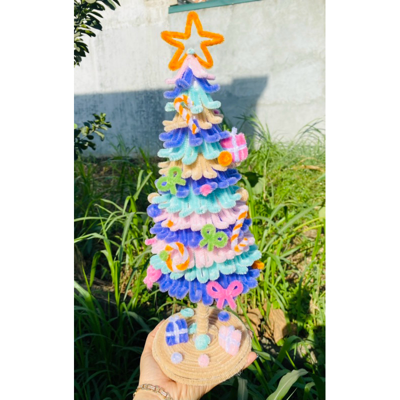 Cây thông Noel kẽm nhung dễ thương