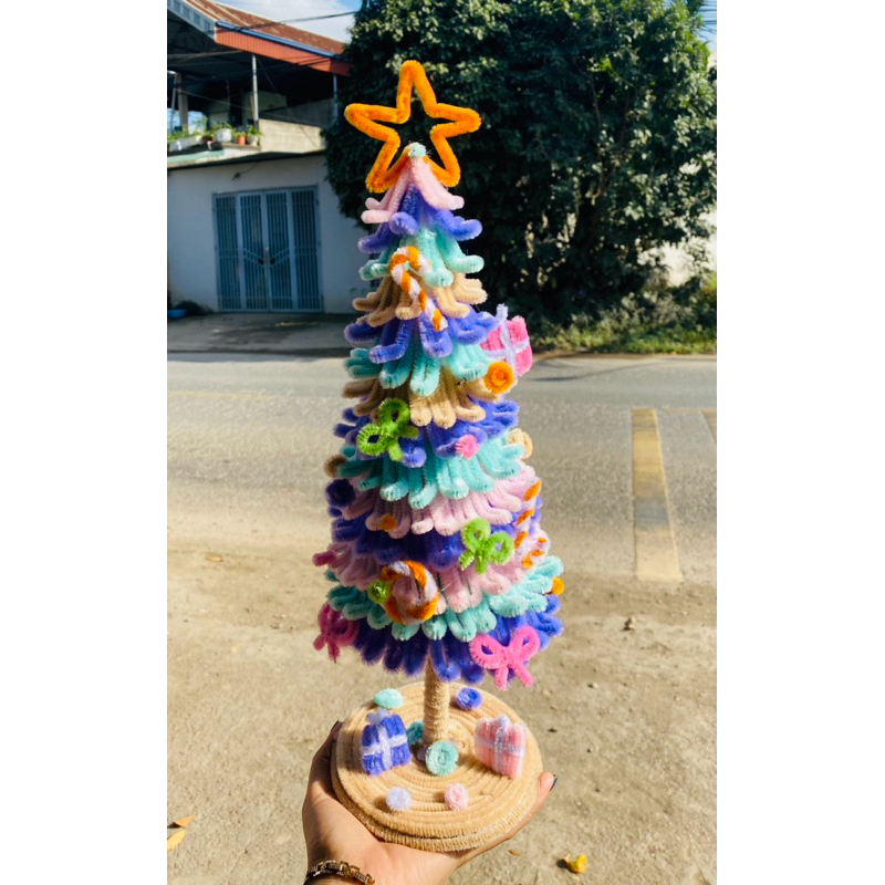 Cây thông Noel kẽm nhung dễ thương