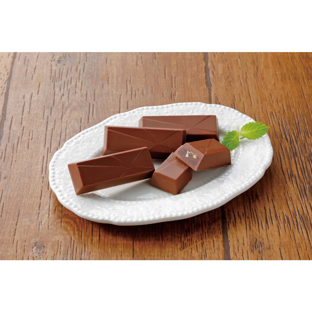 Socola nhân tan chảy Meiji, Lotte nội địa Nhật