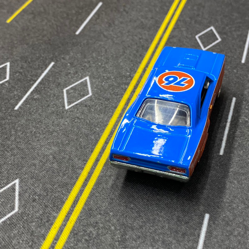 Xe mô hình Hot Wheels 70 Road Runner -Blue- tỉ lệ 1:64