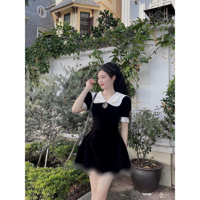 Đầm nhung cổ sen 2 lá đính đá