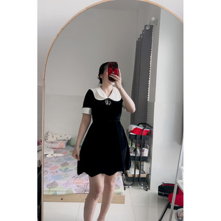 Đầm nhung cổ sen 2 lá đính đá