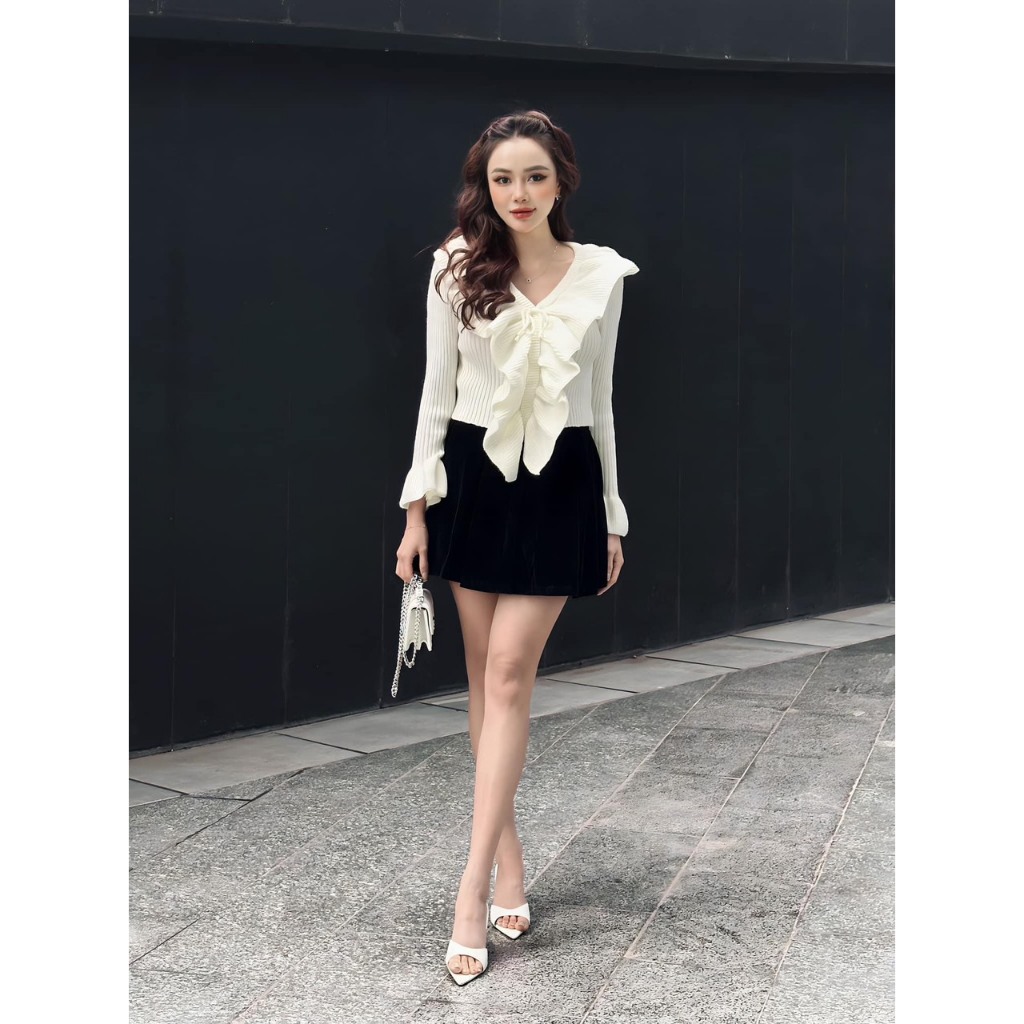 Áo len hồng tay xoè phối bèo ngực 3 màu Hồng, đen, trắng hàng QC cao cấp