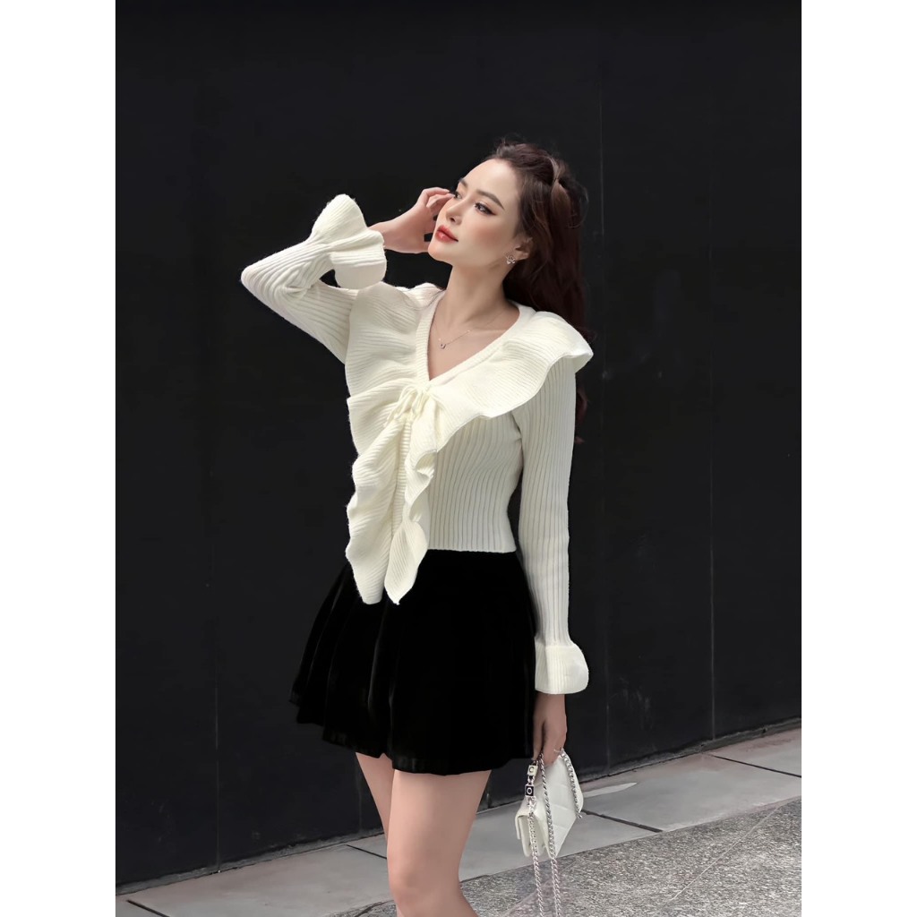 Áo len hồng tay xoè phối bèo ngực 3 màu Hồng, đen, trắng hàng QC cao cấp