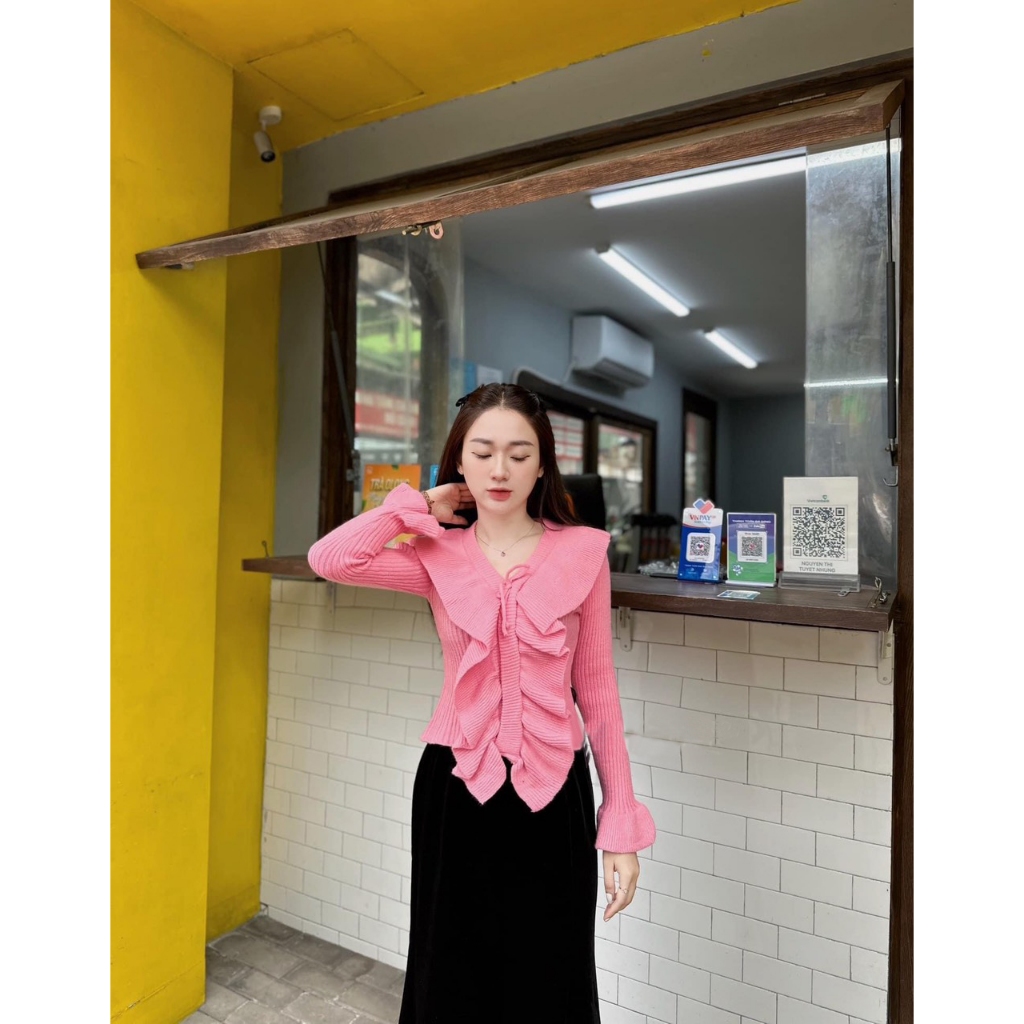Áo len hồng tay xoè phối bèo ngực 3 màu Hồng, đen, trắng hàng QC cao cấp