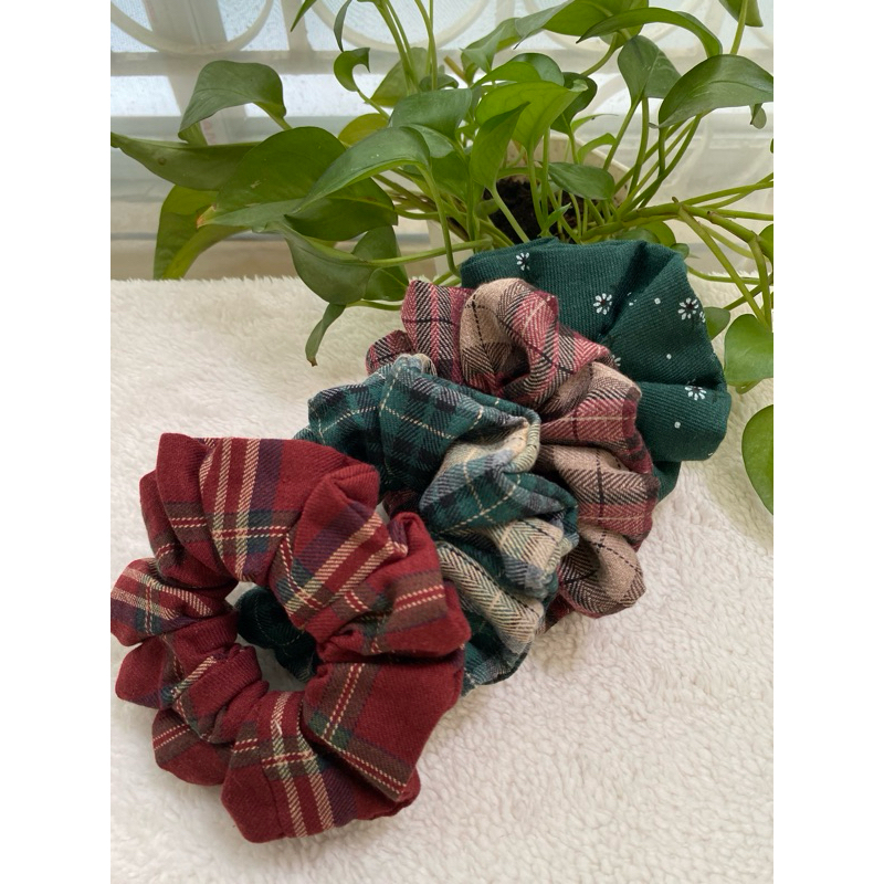Scrunchies màu giáng sinh
