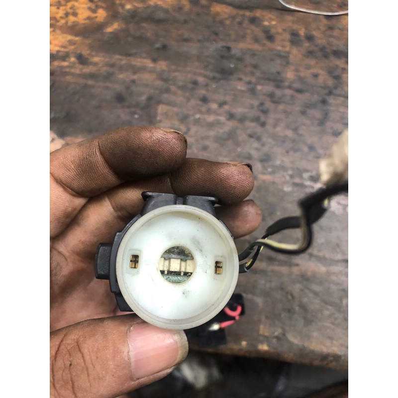 Cò vít gập Makita DF010