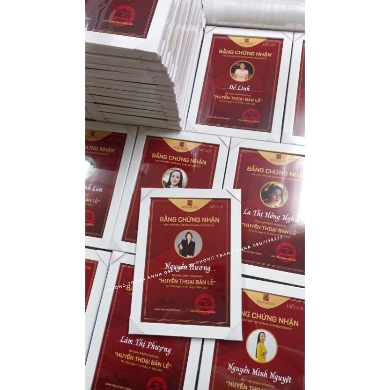 Khung Bằng Khen A4màu trắng,mặt phim nhựa trong suốt