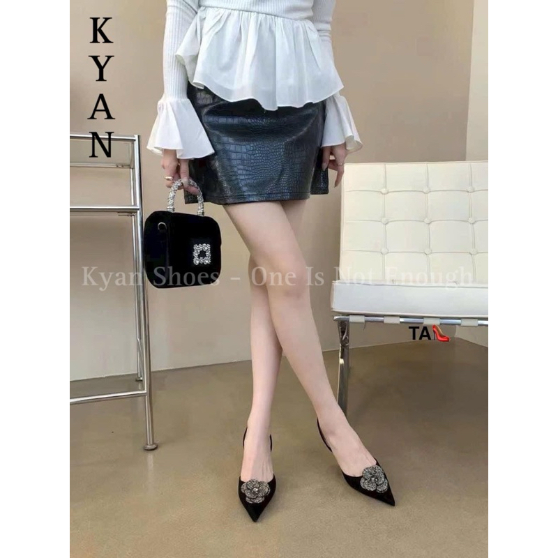 Giày Cao Gót Nữ Mũi Nhọn Bít Mũi , Gót Cao 7 Cm, Phối Bông Hoa Trà