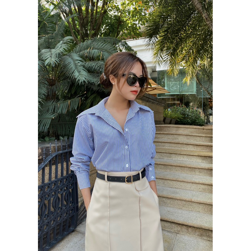 Áo sơ mi CHARMO sọc thiết kế freesize Striped Wide Shirt