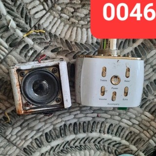 Đầu loa karaoke hỏng cho a.e thợ nghiên cứu