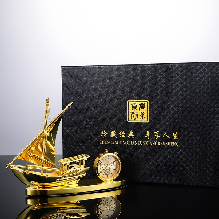 Tượng nước hoa Thuận Buồm Xuôi Gió cao cấp trang trí taplo xe