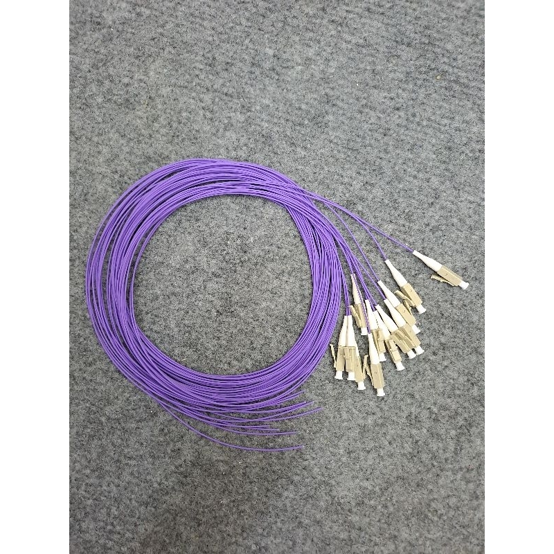 Dây pigtail dây hàn quang om4 LC/UPC mutimode giá chưa vat