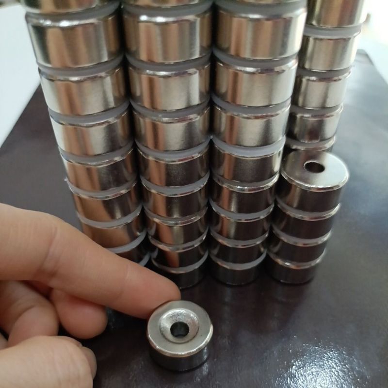 Nam châm 20x10mm lỗ 6mm siêu mạnh hít bi sắt hít cửa tủ siêu mạnh