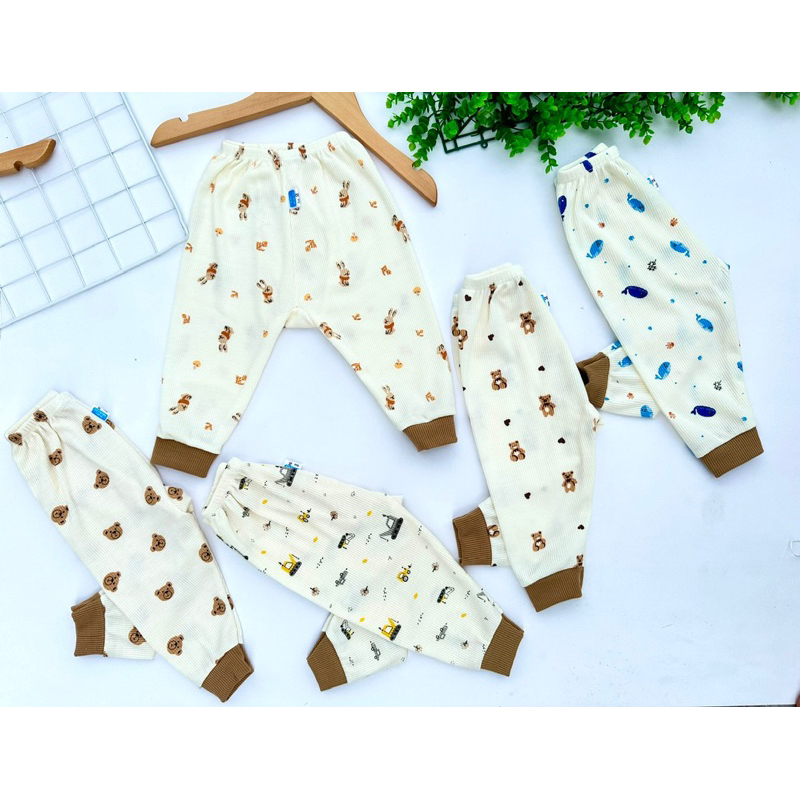 Combo 5 Quần Dài Tăm Co Giãn 4 Chiều Hoạ tiết Ngẫu Nhiên Cho Bé Gấu