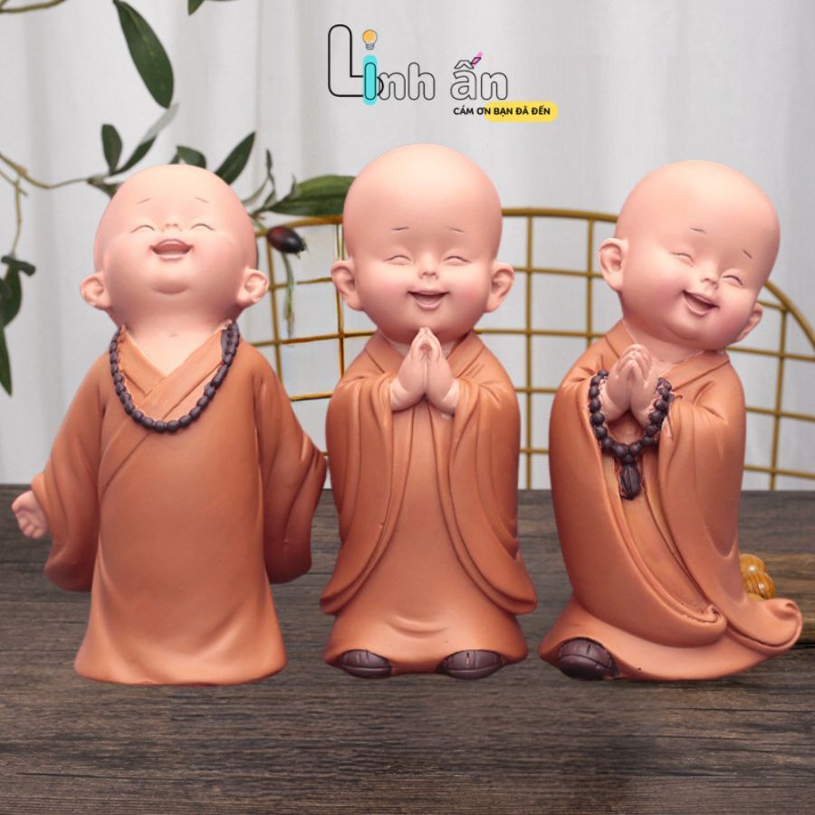 Bộ Tượng 3 Chú Tiểu Mini Áo Nâu - Tượng Trang Trí Bộ Chú Tiểu An Nhiên Decor Ô Tô - Bộ Tượng Cầu An 