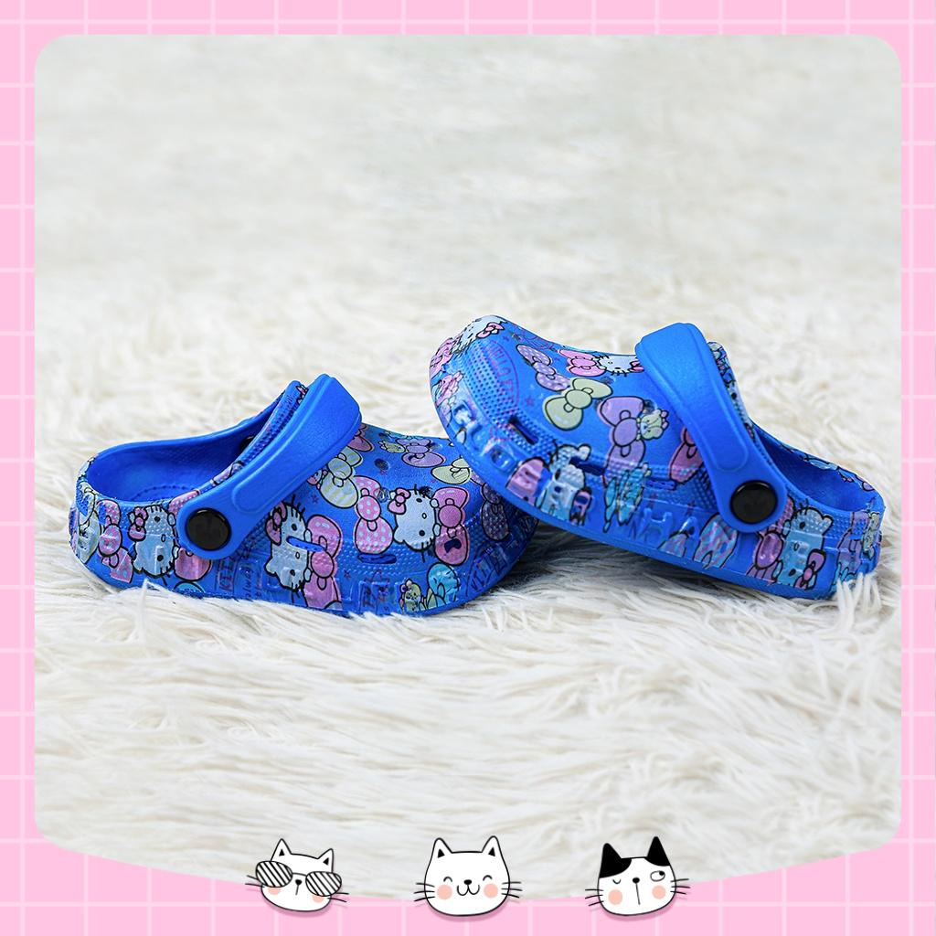 Dép Cross quai hậu cho bé in hình Hello Kitty 3D dễ thương chất liệu EVA êm chân MS2388