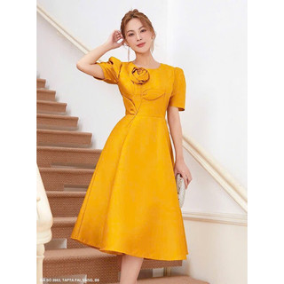 Đầm xoè tay ngắn đính hoa sang trọng. Hàng TK