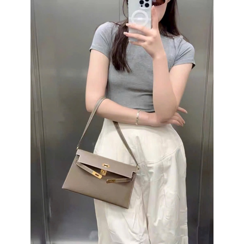 Túi H dáng ngang size 27 trẻ trung cá tính mẫu túi xách mới nhất 2024