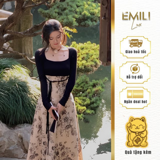 Váy dài tay cổ vuông Emili, váy cổ vuông chân váy hoa kiểu trung 