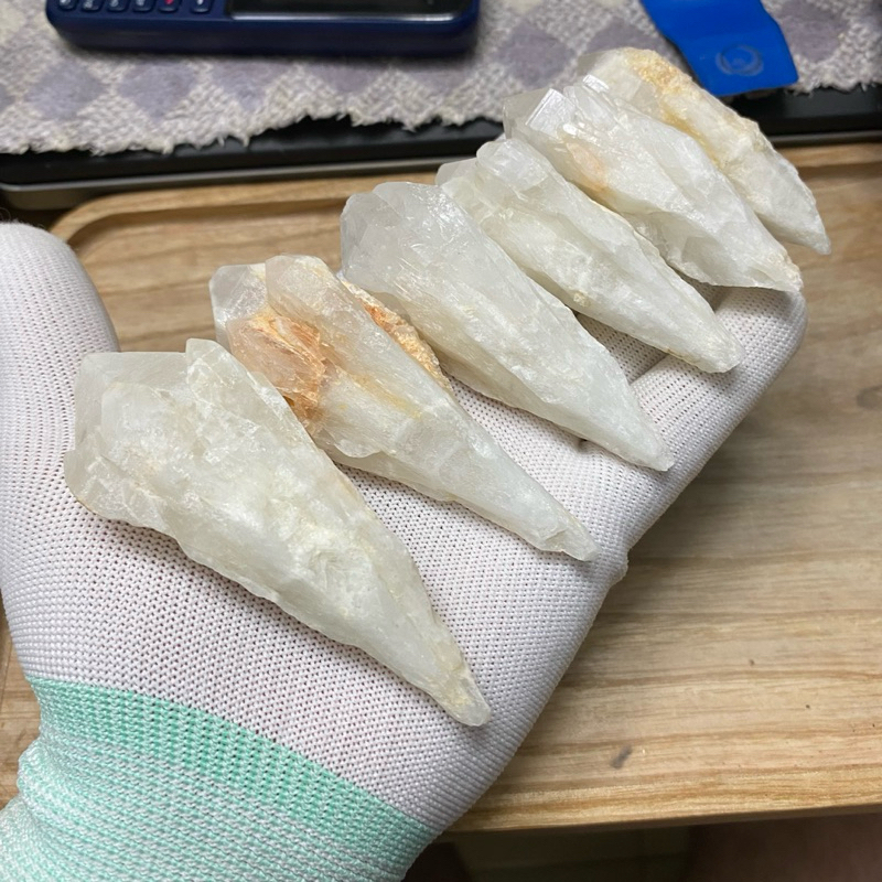 Tinh thể đá Búp Thạch anh trắng sưu tầm, thanh tẩy Tarot và thả hồ cá...!!!