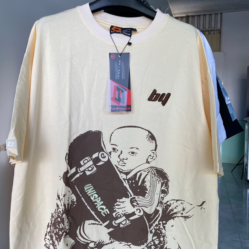 Áo Thun Unispace Kem Size XL