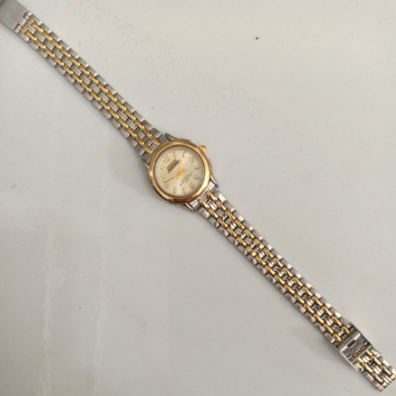 Đồng hồ si nữ hiệu SUPREMO demi độ mới cao 93%