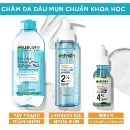 Sữa Rửa Mặt Garnier 3 Trong 1 Giảm Mụn & Sáng Da Bright Complete 3 In 1 Foam Anti Acne