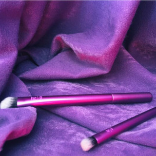 Bộ 2 cây cọ mắt cơ bản RT REAL TECHNIQUES InstaPop Eye Brush Eyeshadow 01737