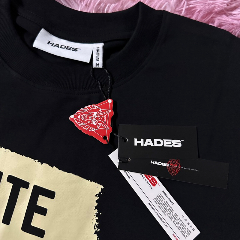 Áo Thun Hades Hotel