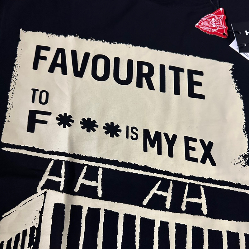 Áo Thun Hades Hotel