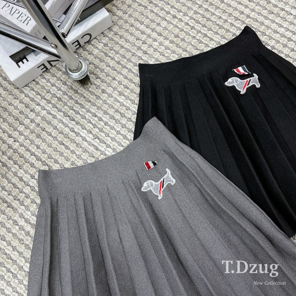 Chân váy nỉ nhung  xếp ly nhỏ thêu họa tiết cún hàng QCL1