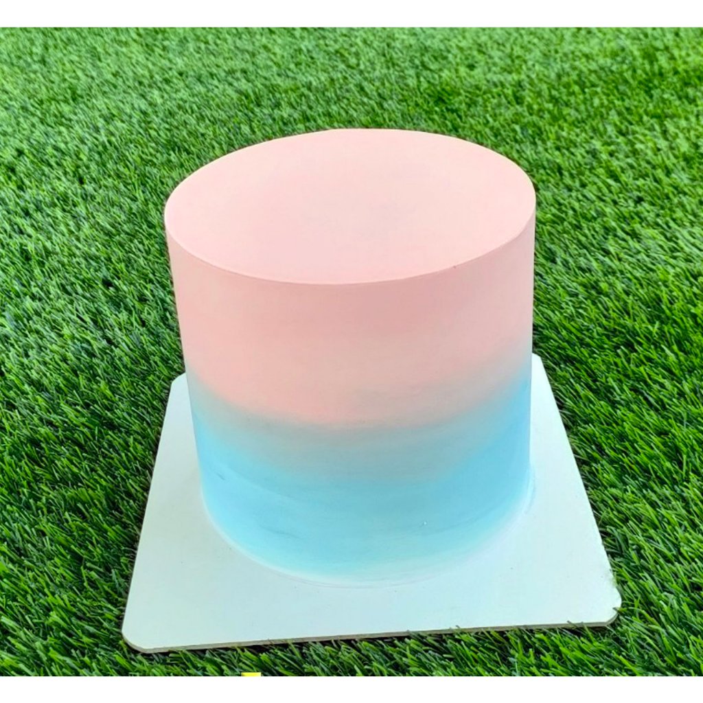 Bánh giả tự decor màu xanh hồng