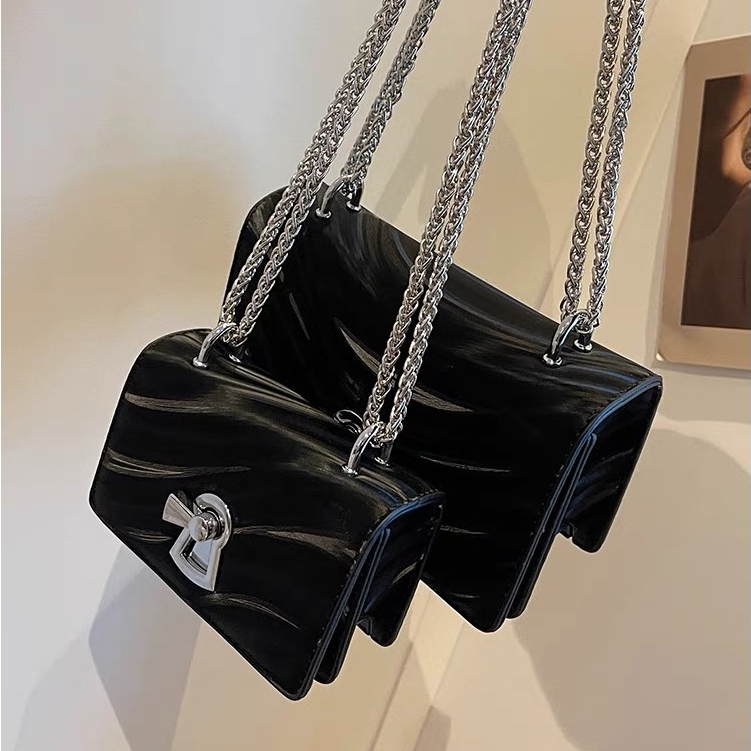 Faya - Túi xách đeo chéo T2097 vân gợn sóng khóa xoay trẻ trung