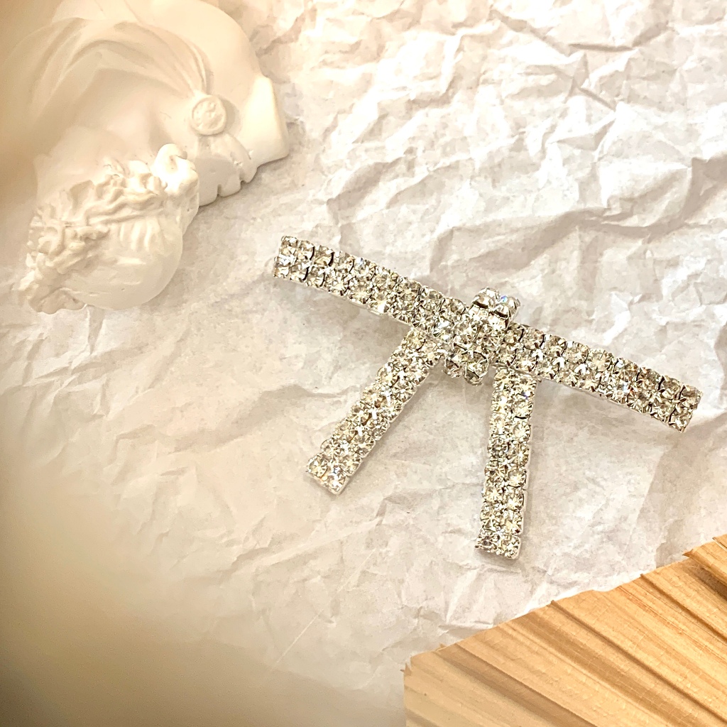 Tag Cài Nơ Pha Lê  - LEILA CLOSET