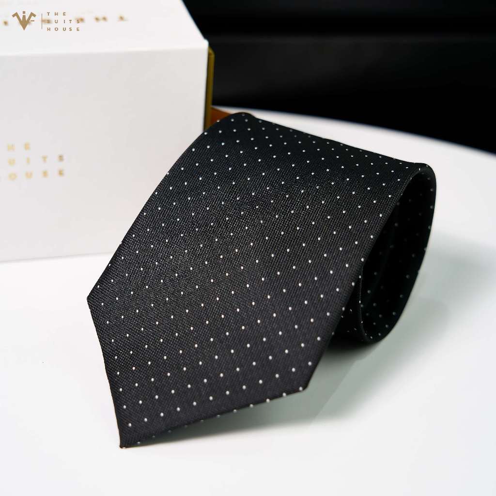 Cà vạt/ Caravat cao cấp THE SUITS HOUSE màu đen họa tiết chấm bi, bản 7 -9cm