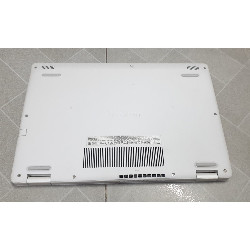 Laptop Dell Inspiron 3501 Trắng tinh khôi