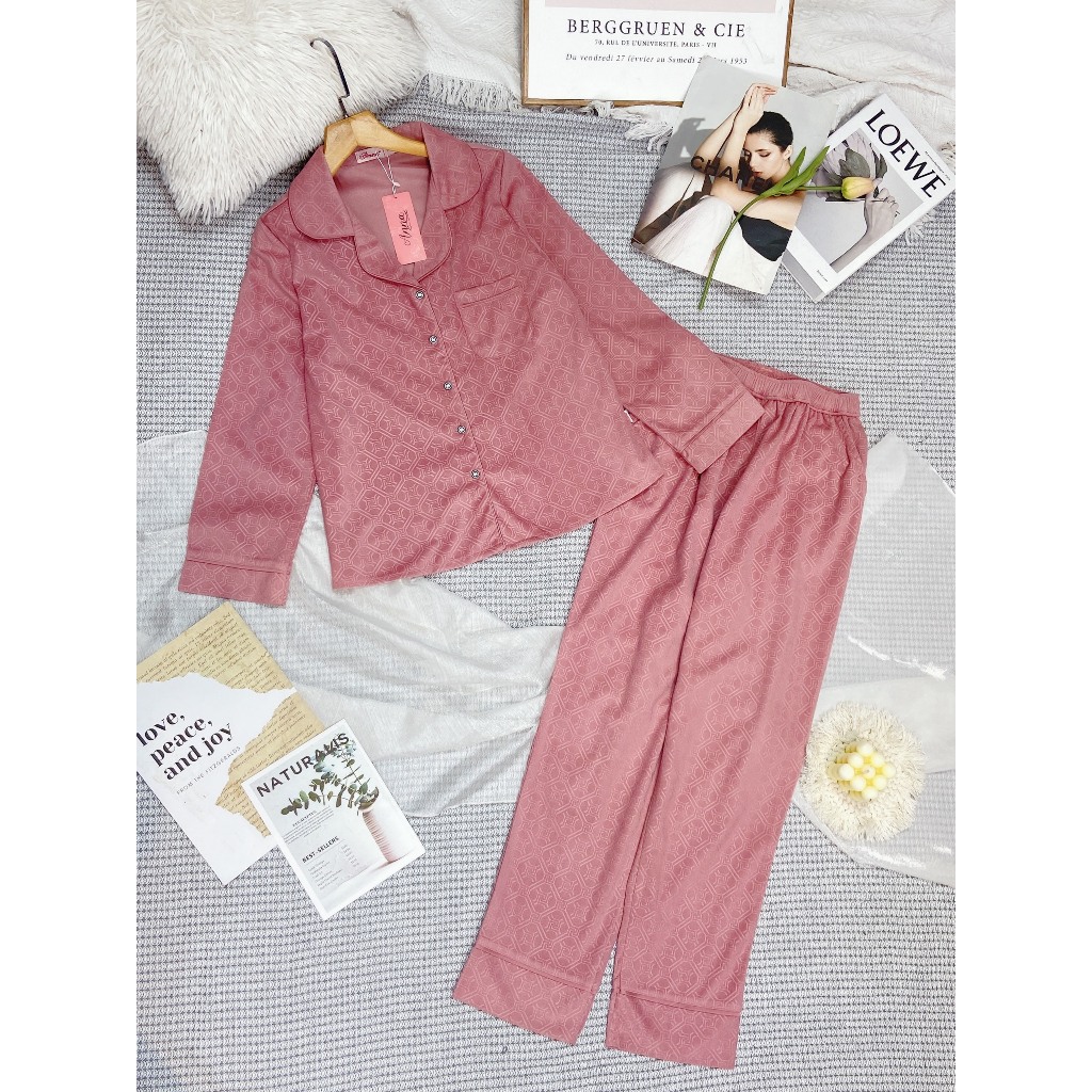 Bộ đồ pijama nữ Anna nhung tăm cao cấp, họa tiết chìm đơn giản kiểu dài tay quần dài, chất mềm nhẹ nhàng