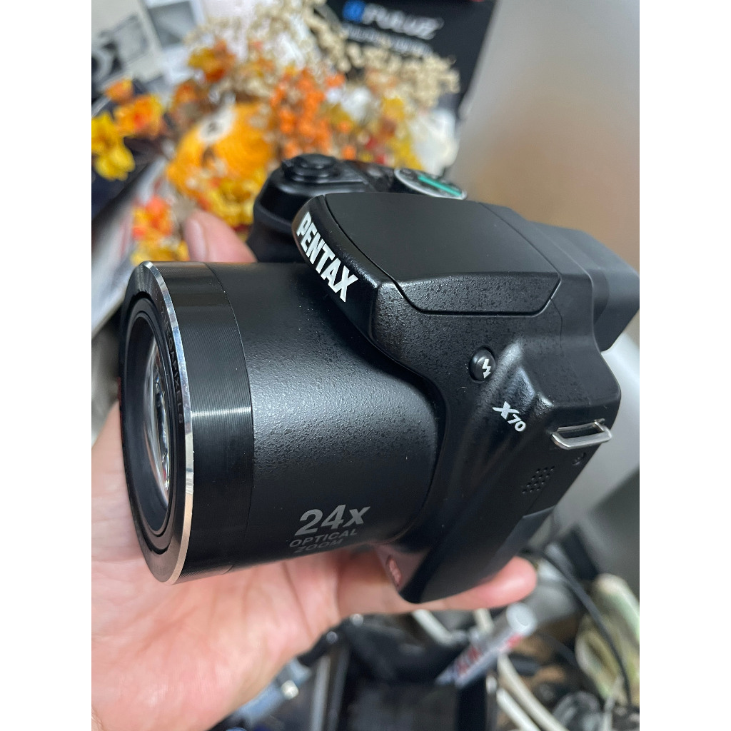 Máy ảnh du lịch Pentax X70