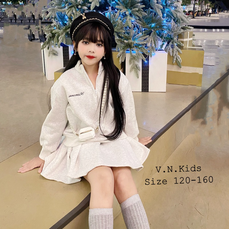 Set váy nỉ cổ tàu thêu chữ cho Bé size đại 19kg - 45kg