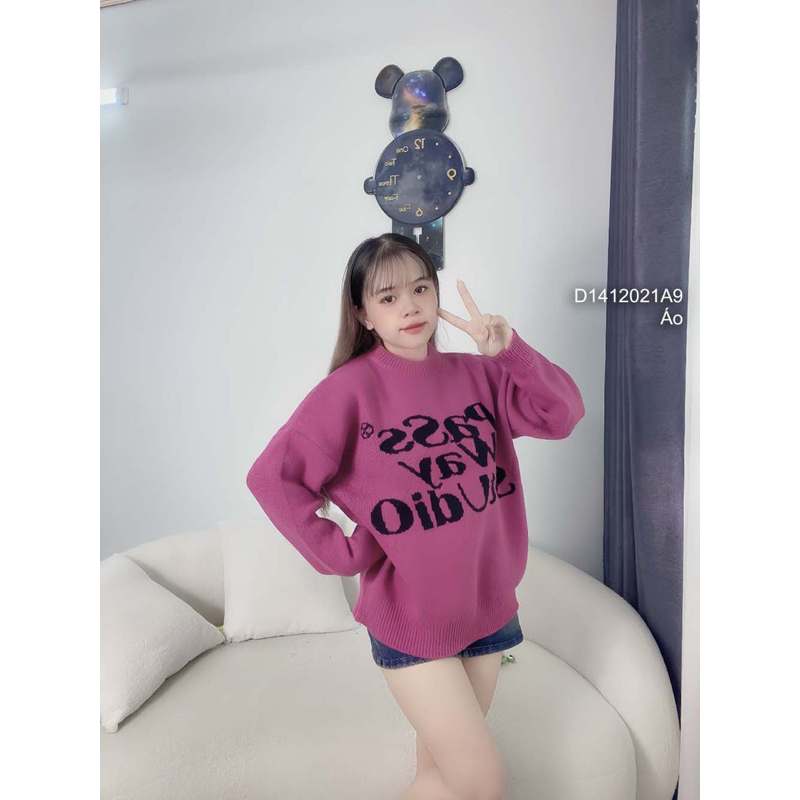 Áo len tay dài phối chữ, áo len cổ cao sang trọng VIENS STORE